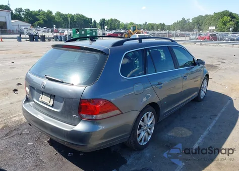 2012 Volkswagen Jetta Sportwagen 2.0L Tdi z USA, uszkodzony, nr VIN 3VWPL7AJ9CM692845